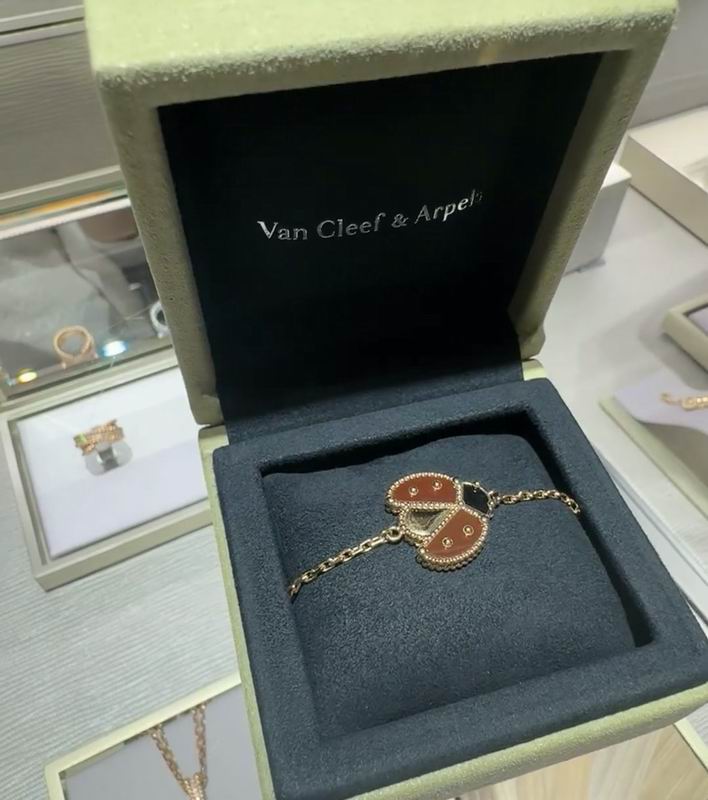 CK Bracelet 06yxs07
